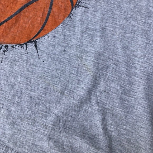Vintage 1994 basketball shirt by Novelteez - Picture 5 of 8